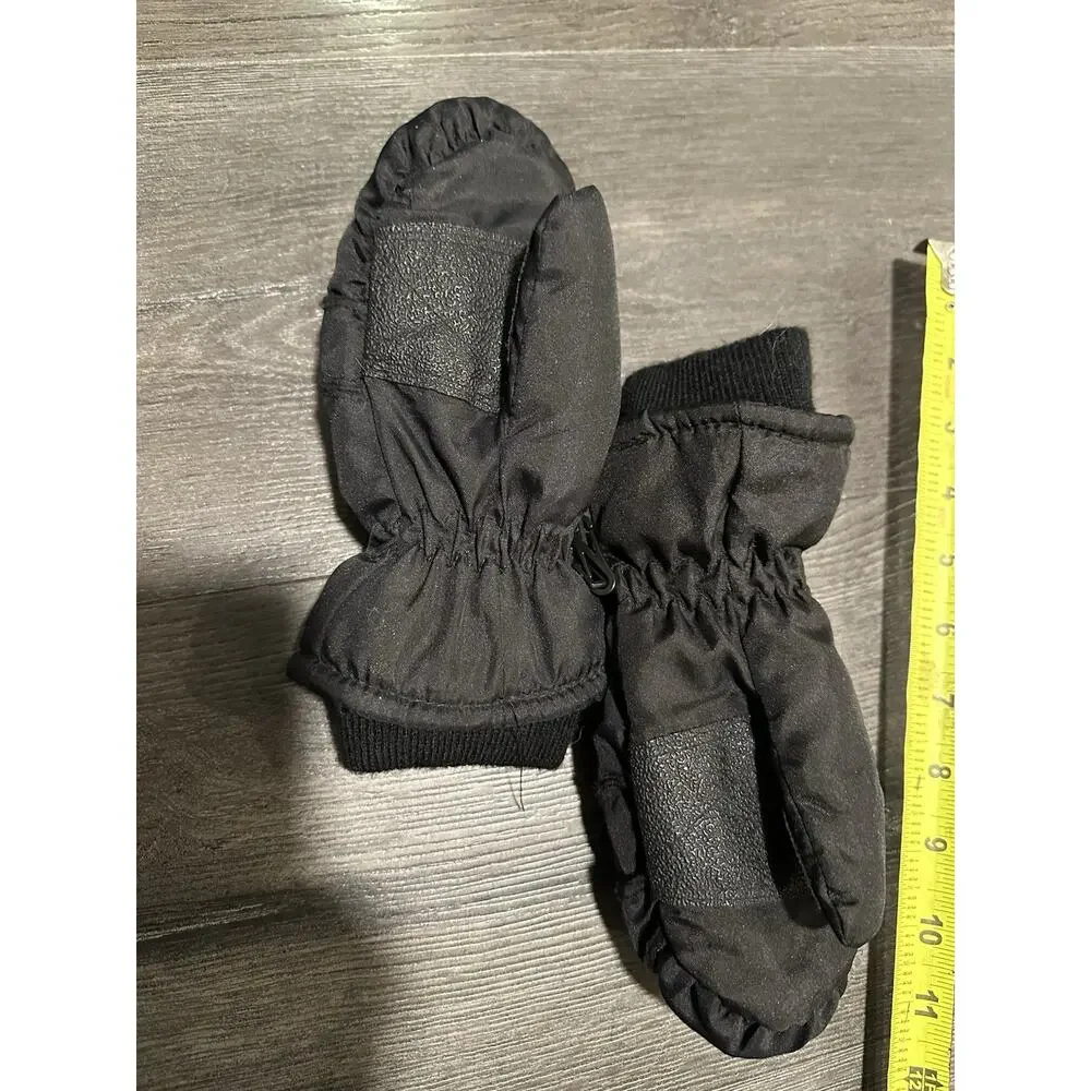 Thinsulate Girls Or Boys Mittens - Black - One Pair Size 4-7 Winter Gloves